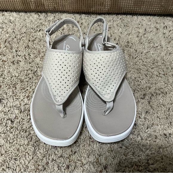 Clarks Women's grey Sandals womens Sise 8 - Picture 10 of 13